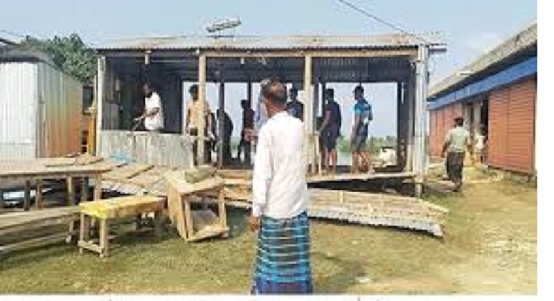 ধর্মপাশায় বেদখল জমি ফেরত পেল পরিবার